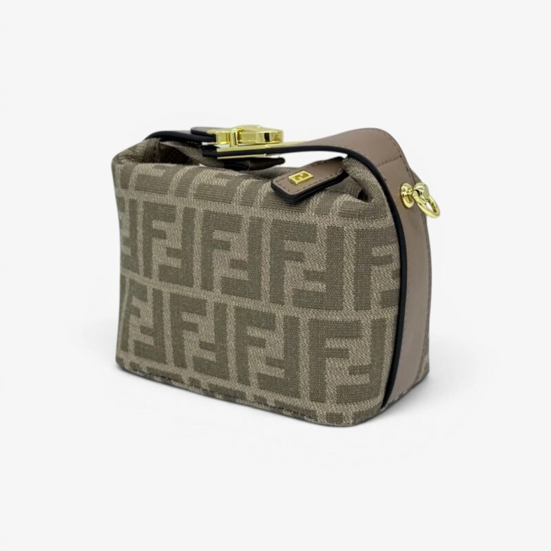 Fendi Classic Style Shoulder Bag